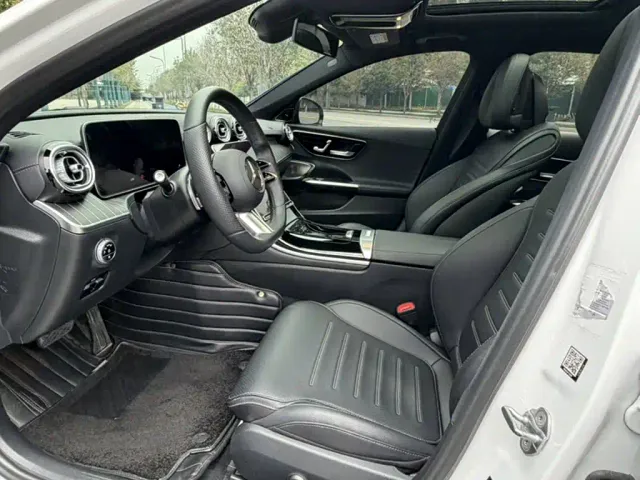 Mercedes-Benz C-Class — Фото автомобиля 17
