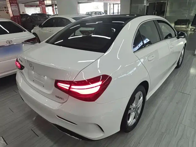 Mercedes-Benz A-Class — Фото автомобиля 6