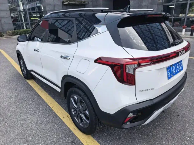 Kia Seltos — Фото автомобиля 3