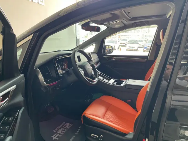 GAC Trumpchi M8 — Фото автомобиля 13
