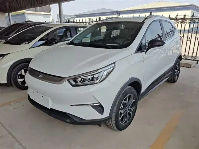 Фотография автомобиля — BYD Yuan Pro