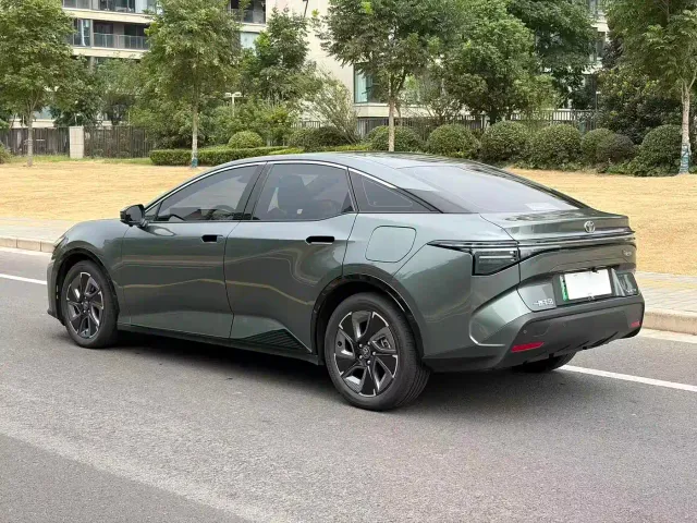 Toyota bZ3 — Фото автомобиля 6