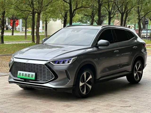 Фотография автомобиля — BYD Song PLUS