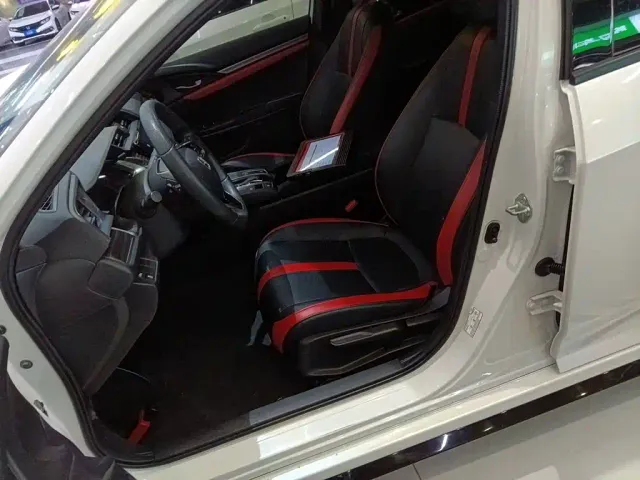 Honda Civic — Фото автомобиля 14