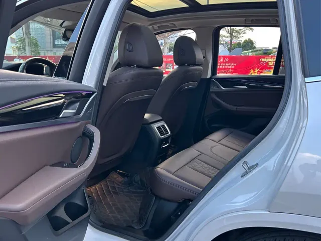 BMW X3 — Фото автомобиля 13