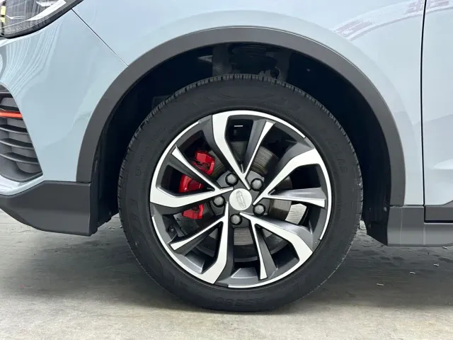 Geely Emgrand S — Фото автомобиля 14
