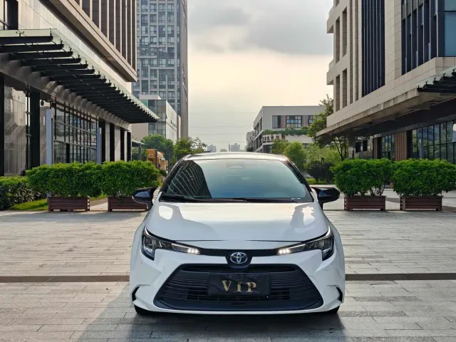 Toyota Levin 2023 Smart Hybrid 1.8L Leading Edition — Фото автомобиля 3
