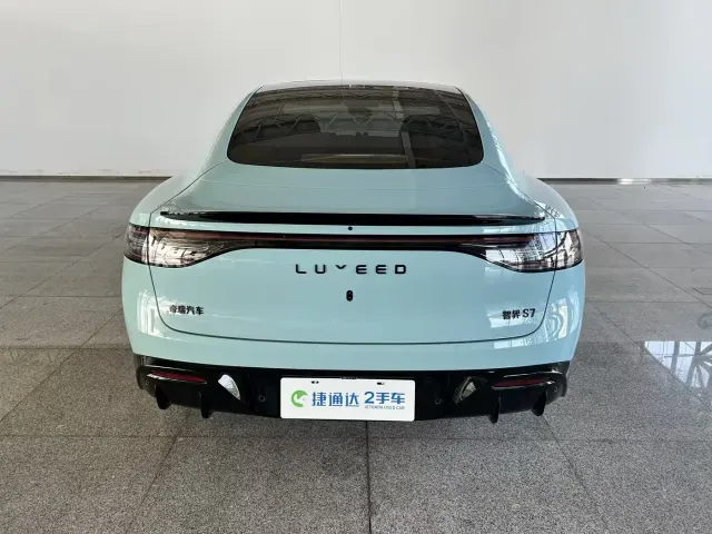 Luxeed S7 — Фото автомобиля 12