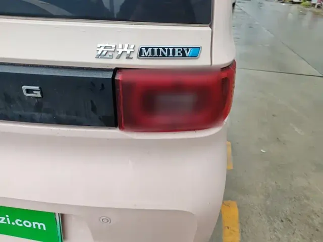 Wuling Hongguang Mini EV — Фото автомобиля 7
