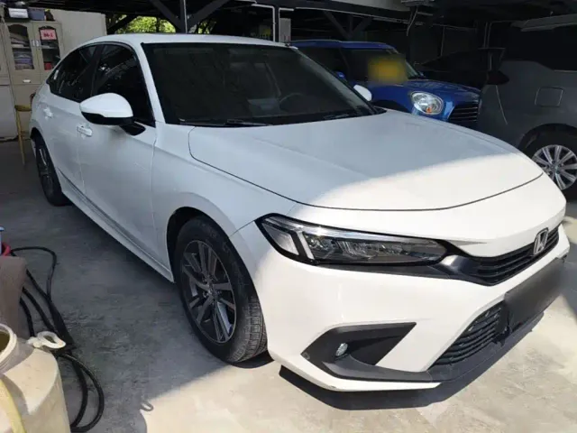 Honda Civic — Фото автомобиля 3