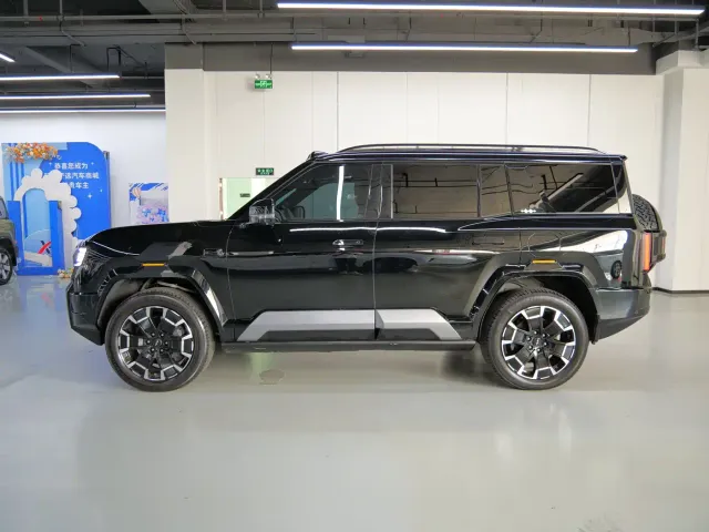 BYD FangChengBao Leopard 8 — Фото автомобиля 4