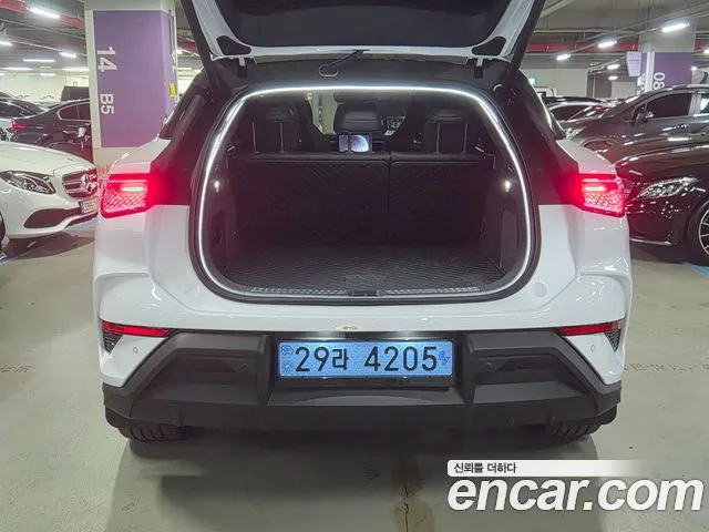BYD Sealion 7 — Фото автомобиля 6