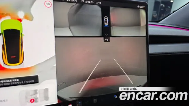 Tesla Model Y — Фото автомобиля 13