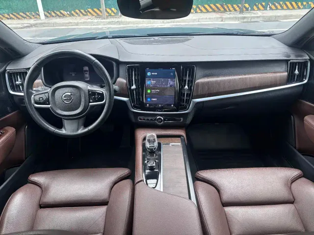 Volvo S90 — Фото автомобиля 5