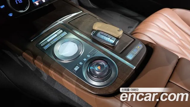Genesis G80 Electrified G80 (RG3) — Фото автомобиля 9