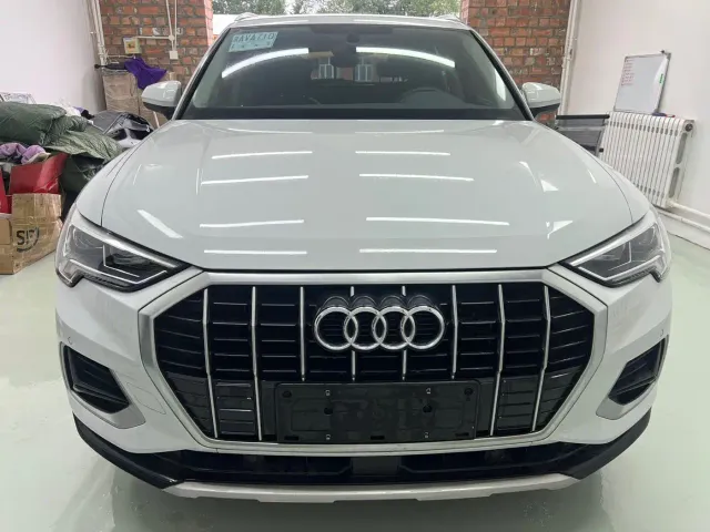 Audi Q3 — Фото автомобиля 2
