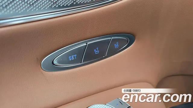 Genesis GV70 2.5T Бензин AWD — Фото автомобиля 26