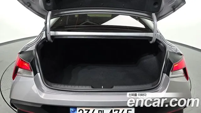 Hyundai Avante — Фото автомобиля 20