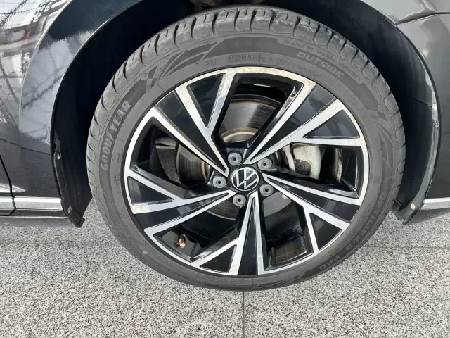 Volkswagen Magotan — Фото автомобиля 11