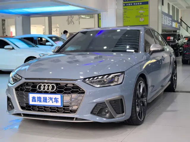 Фотография автомобиля — Audi A4L