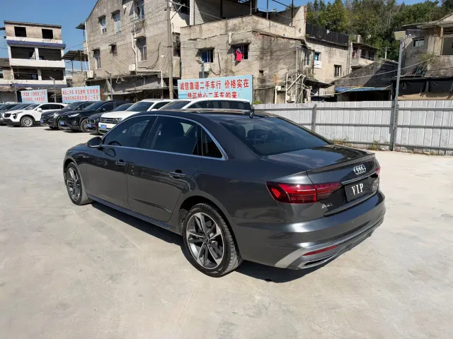 Audi A4L — Фото автомобиля 3