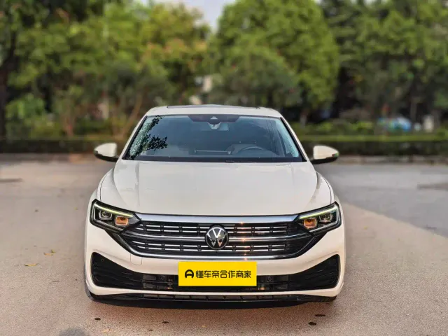 Volkswagen Sagitar — Фото автомобиля 2