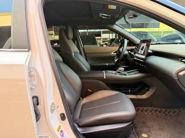 Changan Eado — Фото автомобиля 7