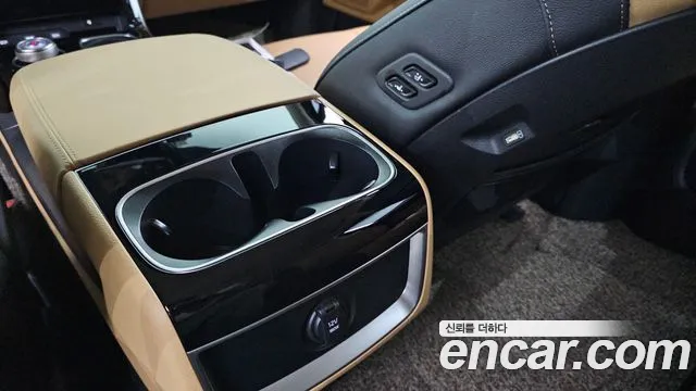 Kia Canival Carnival 4 поколение Бензин 9 мест Noblesse — Фото автомобиля 8