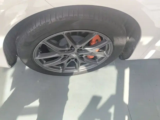 IM Motors LS6 — Фото автомобиля 22