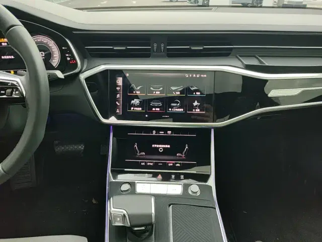 Audi A6L — Фото автомобиля 11