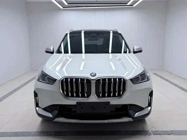 BMW BMW X1 2023 sDrive20Li X Design Package — Фото автомобиля 2