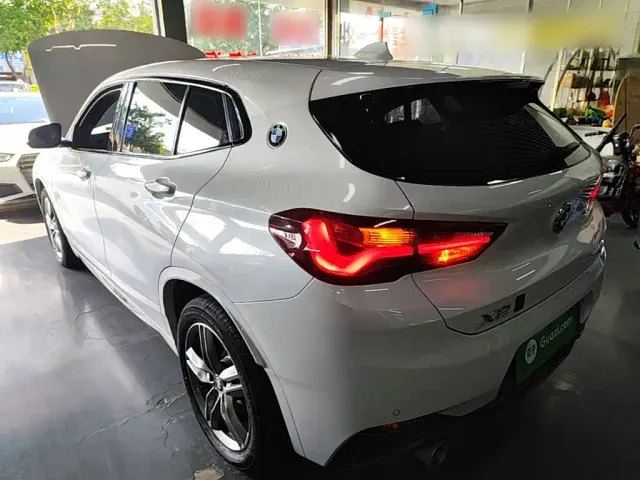 BMW X2 — Фото автомобиля 4