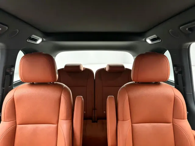 Li Auto L8 — Фото автомобиля 6