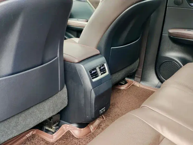 Lexus RX — Фото автомобиля 9
