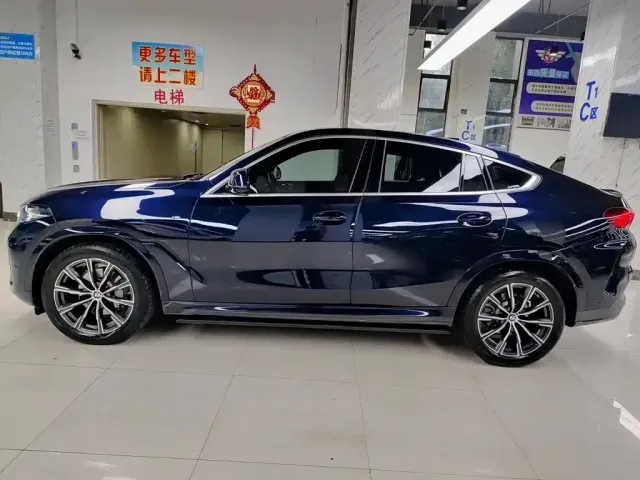 BMW X6 — Фото автомобиля 3