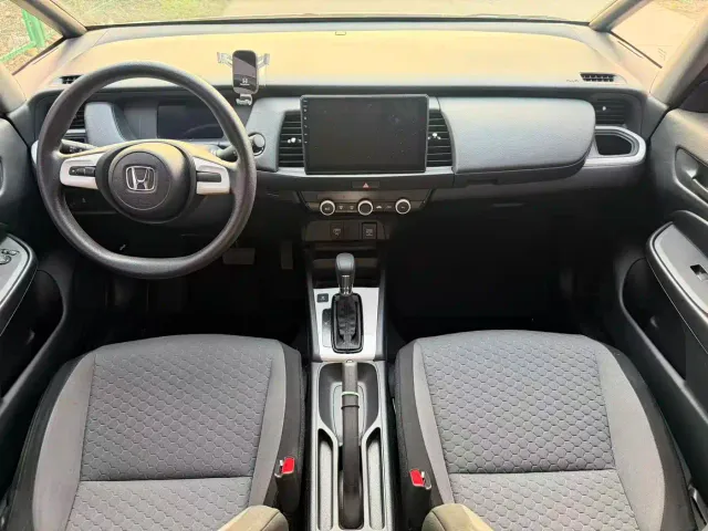 Honda Fit — Фото автомобиля 5