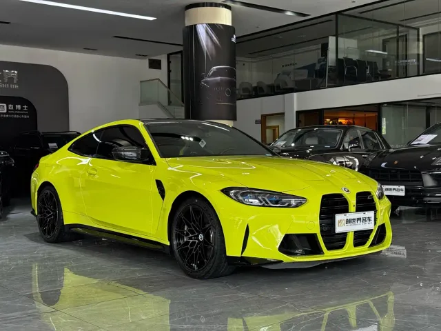 BMW M4 — Фото автомобиля 2