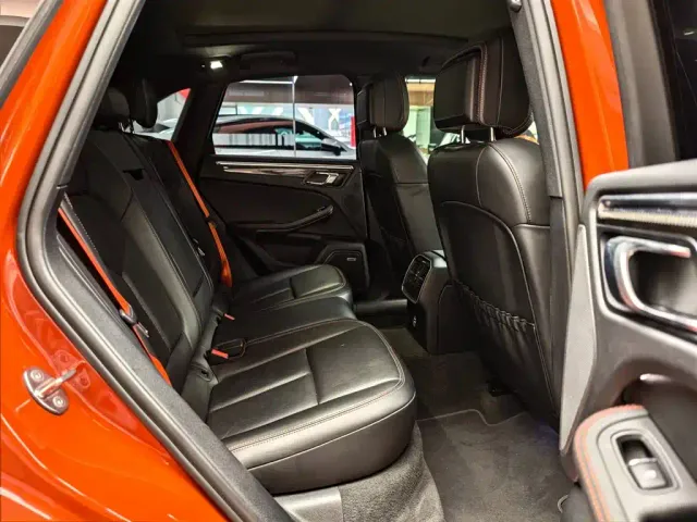 Porsche Macan — Фото автомобиля 12
