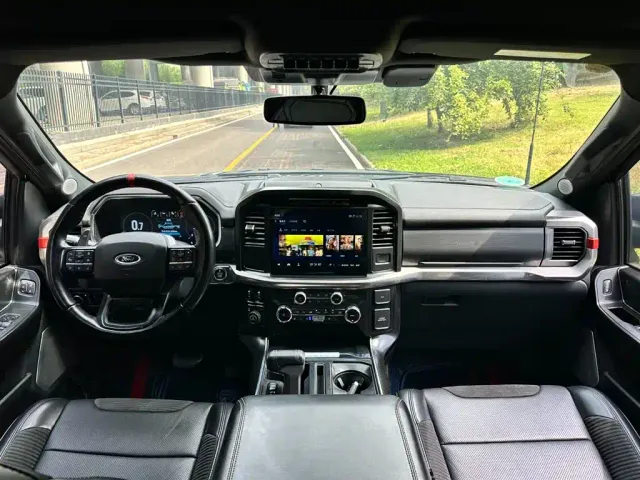 Ford F-150 Raptor — Фото автомобиля 10