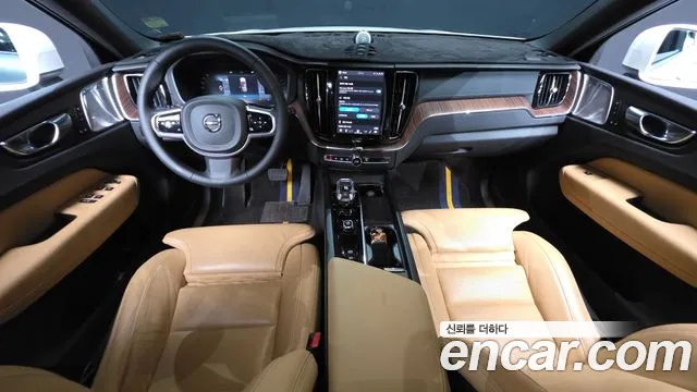 Volvo XC60 2nd Gen — Фото автомобиля 7