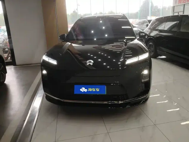 Nio ES8 — Фото автомобиля 2