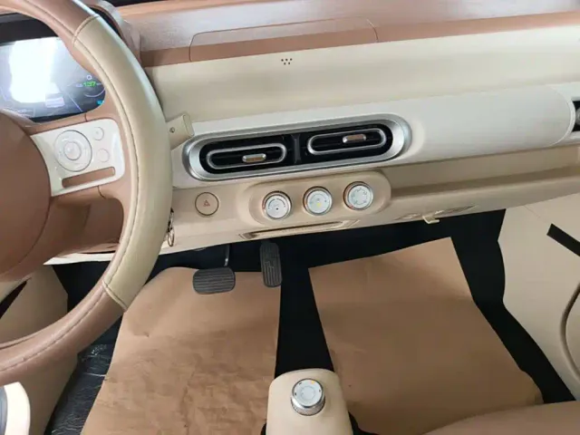 Wuling Hongguang Mini EV — Фото автомобиля 12