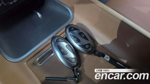 Hyundai Grandeur GN7 — Фото автомобиля 30