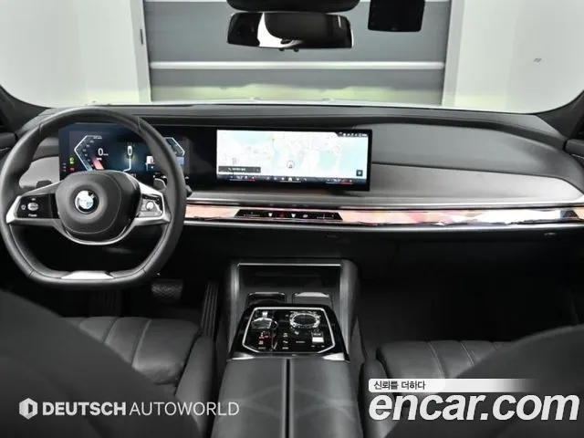 BMW 7 Series G70 — Фото автомобиля 7