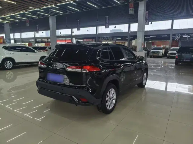 Toyota Frontlander — Фото автомобиля 6