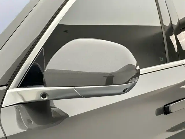 Li Auto L7 — Фото автомобиля 28