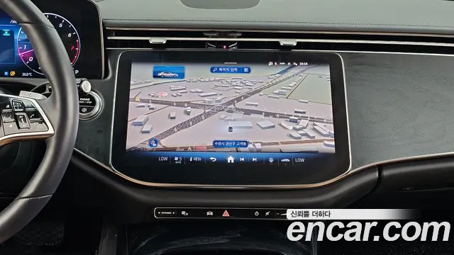 Mercedes-Benz E-Class — Фото автомобиля 6