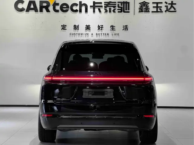 Li Auto L9 — Фото автомобиля 6