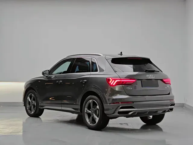 Audi Q3 — Фото автомобиля 4