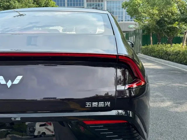 Wuling Starlight — Фото автомобиля 23